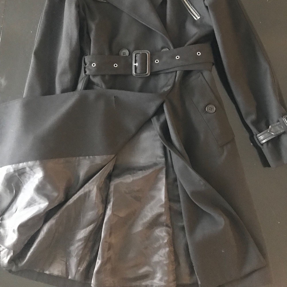 Fall/ raincoat - Picture 5 of 8